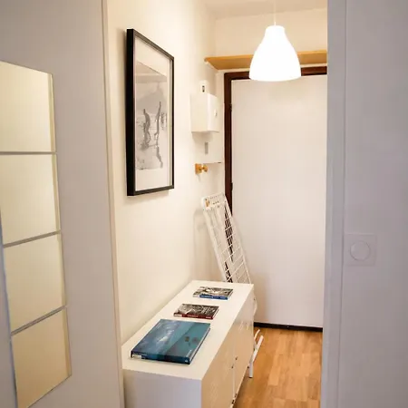 Avec Balcon Dans Le 17eme * パリ